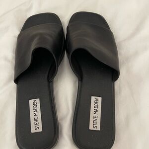 Steve Madden Elegant Black Slide Sandals